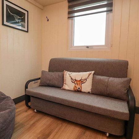 Hillcrest Shepherds Hut Preston  Ngoại thất bức ảnh